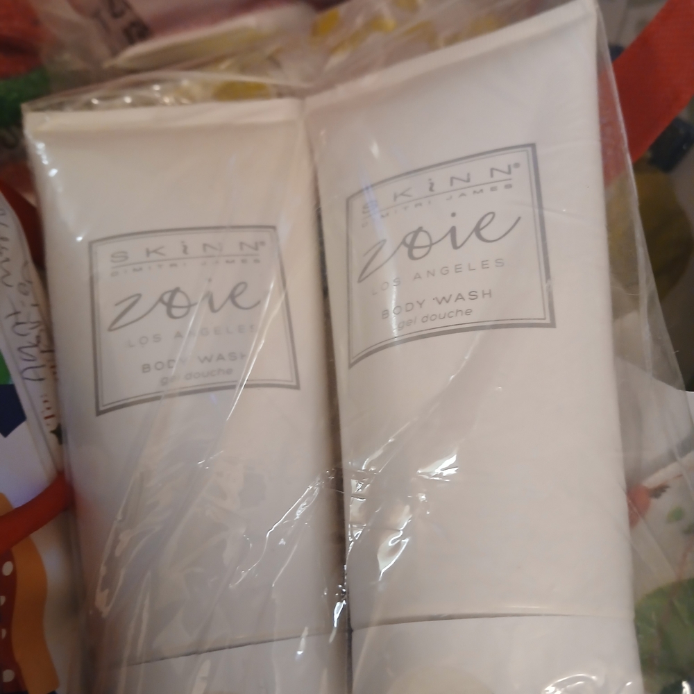 White Skinn Bedding Set